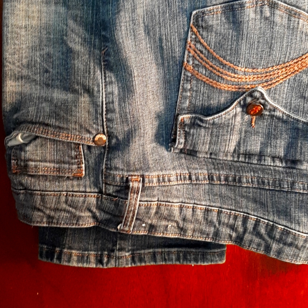 Low rise jeans